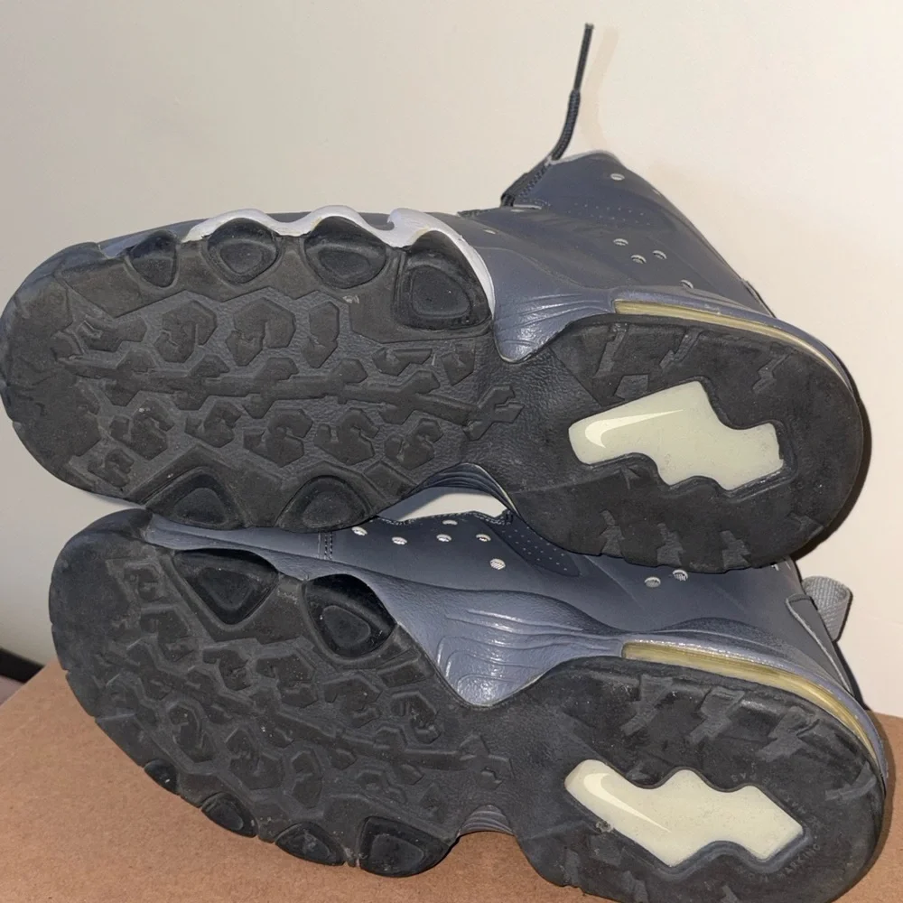 Nike Air Max Barkley Grey - Picture 3 of 3